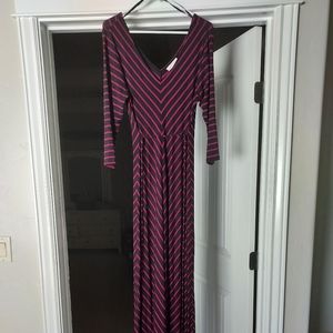 Maternity long maxi dress sz. L
